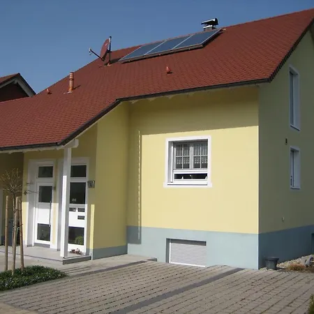 Ferienwohnung Am Feldrand