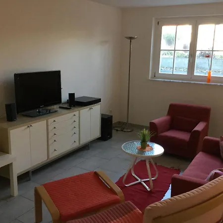 Apartment Ferienwohnung Am Feldrand